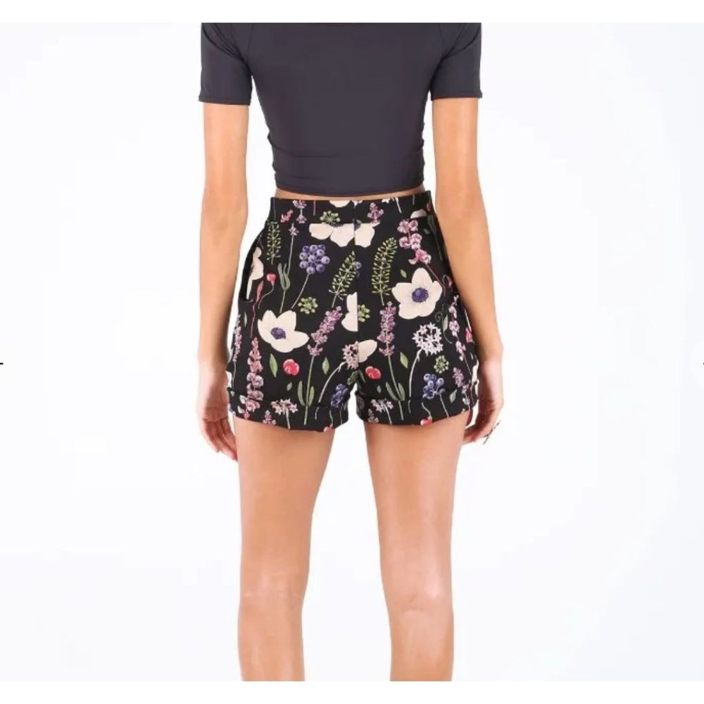 NWOT BlackMilk Vintage Bloom Pink High Waisted Floral Limited Rare Short Size S - Picture 9 of 9